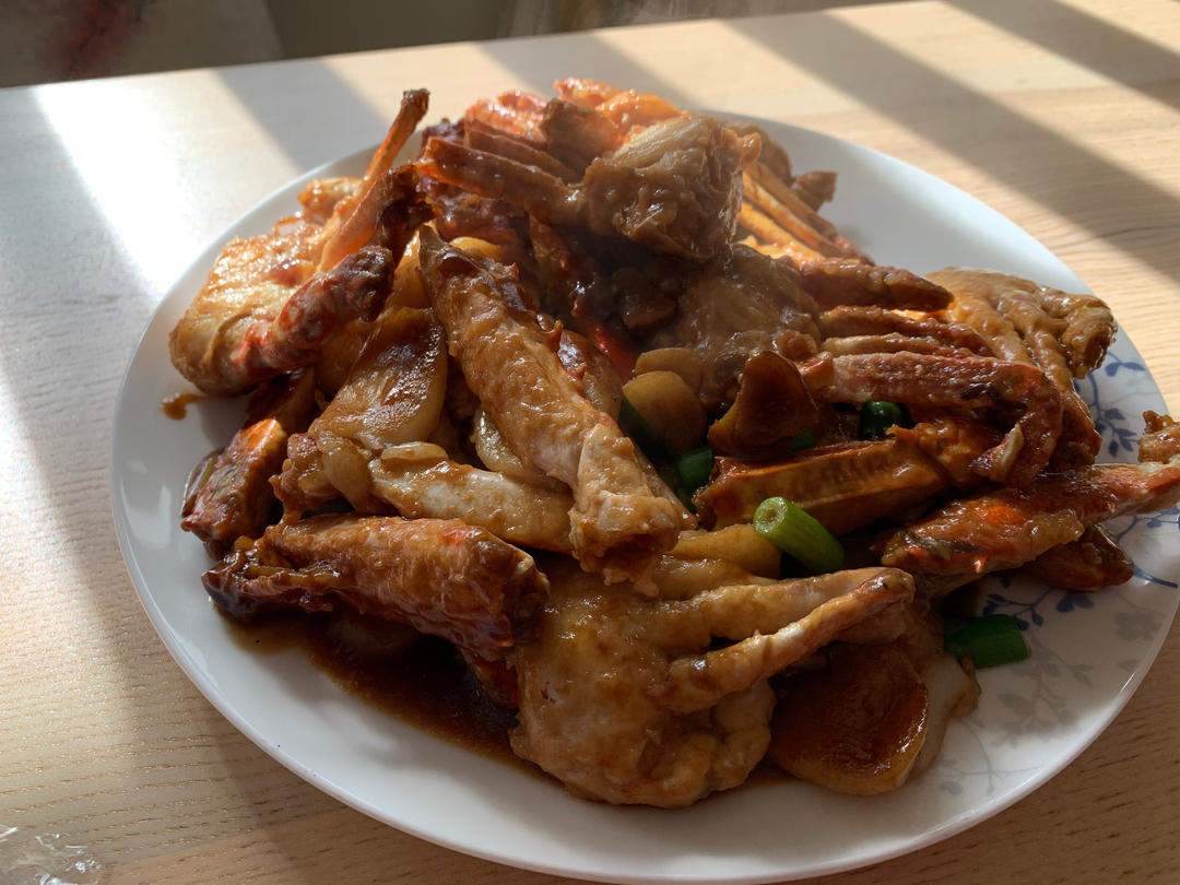 梭子蟹炒年糕～标准的江浙菜