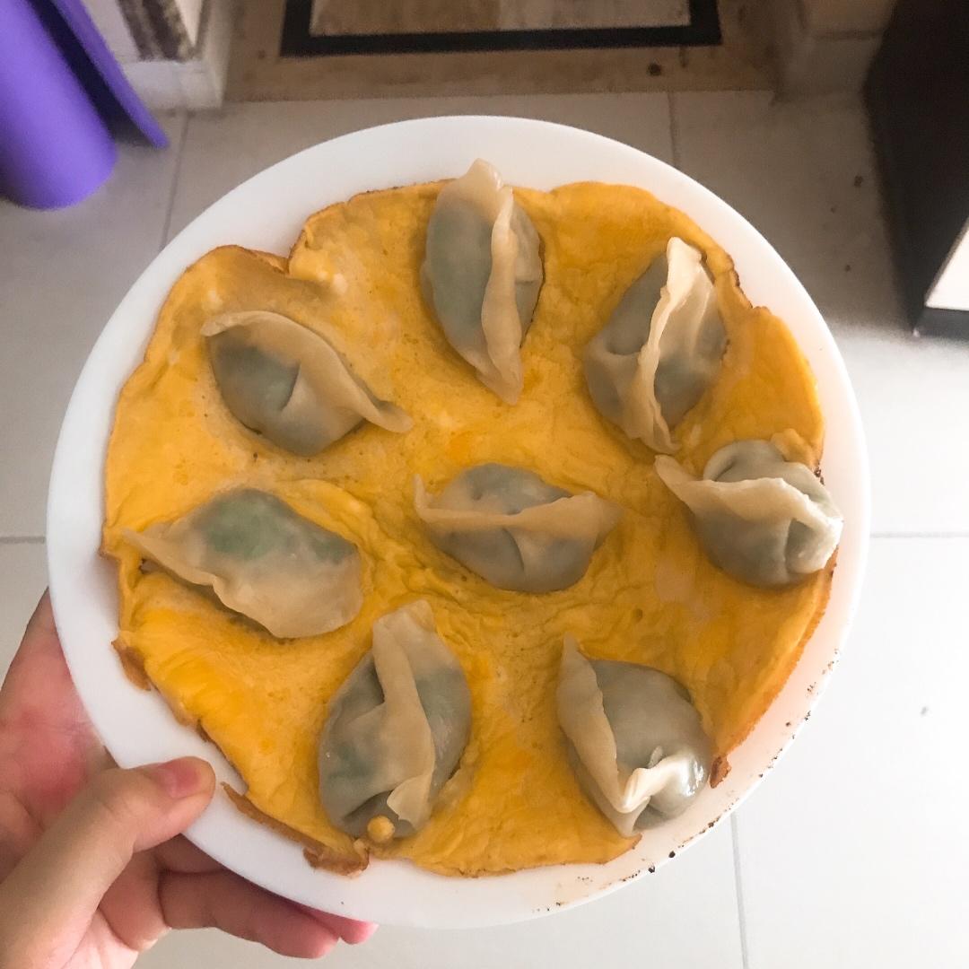 抱蛋煎饺