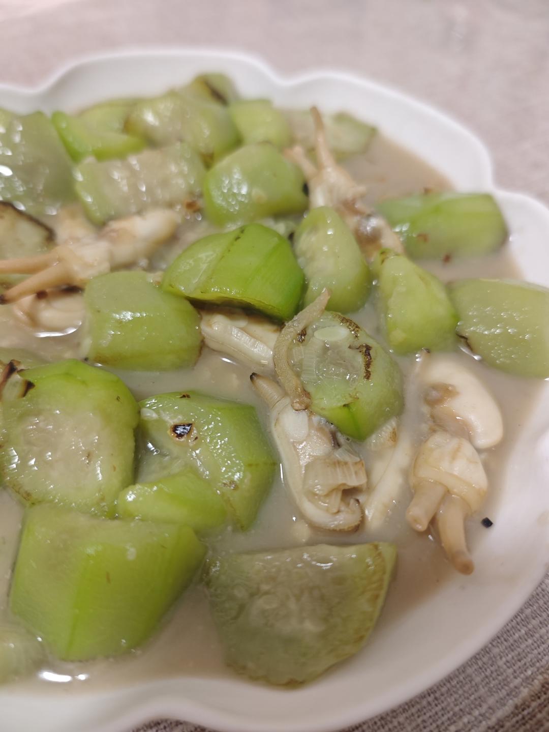 丝瓜炒蛏子
