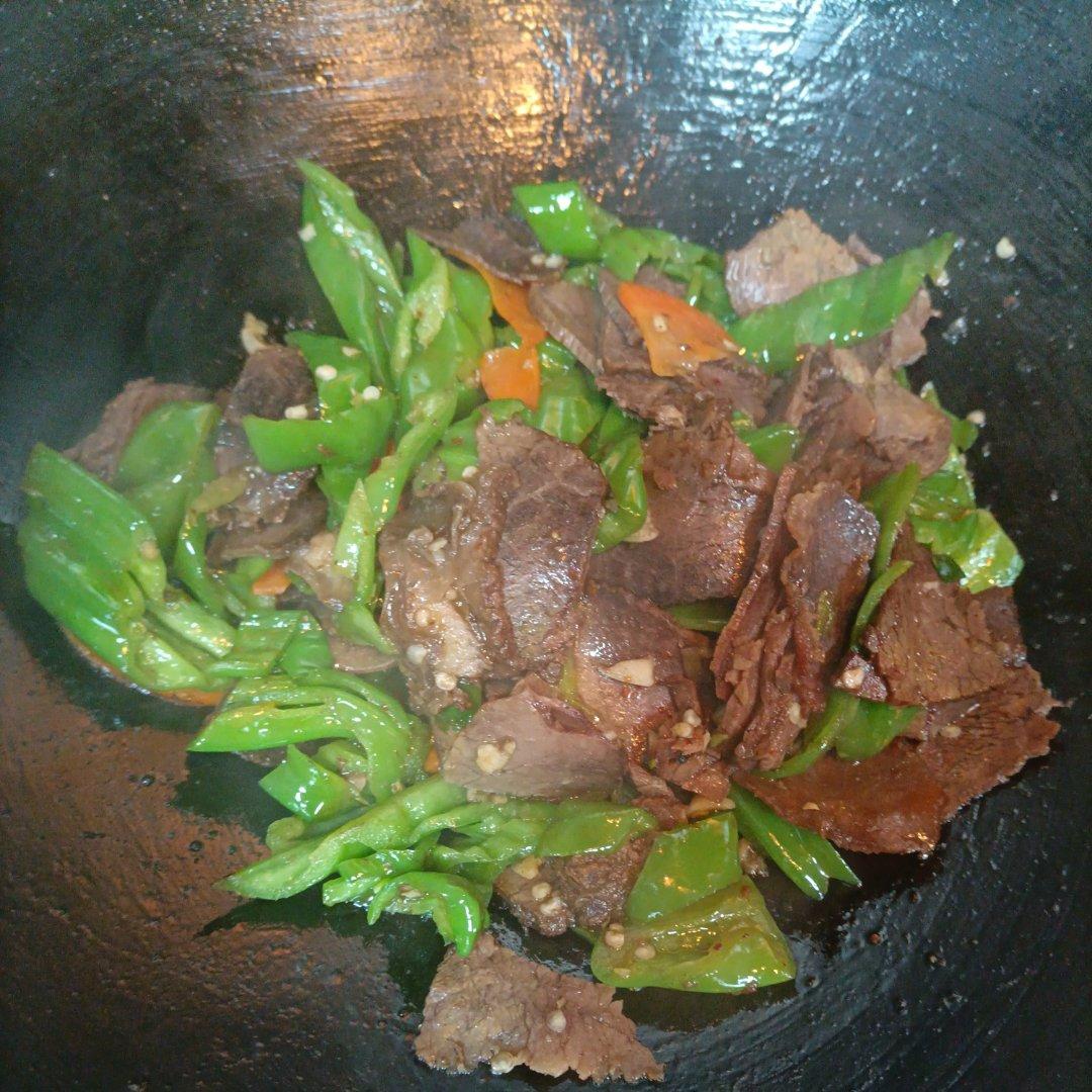 青椒爆卤牛肉