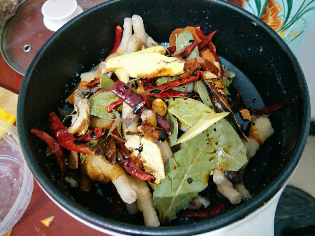 电饭锅脱骨红烧鸡爪