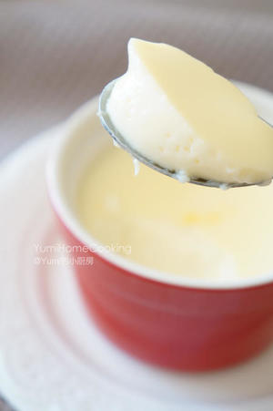 香滑鲜奶炖蛋的做法 步骤7