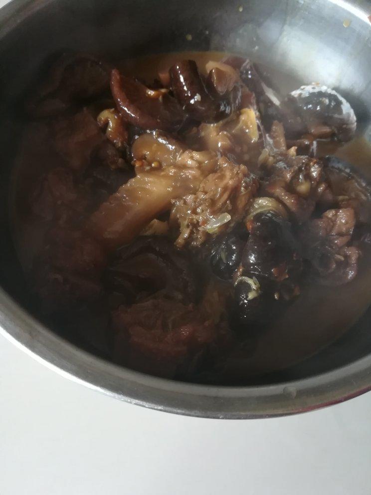 香菇烧鸡