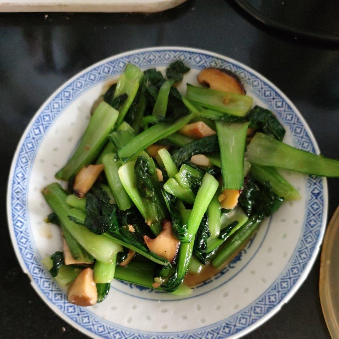 香菇油菜（简单快手）