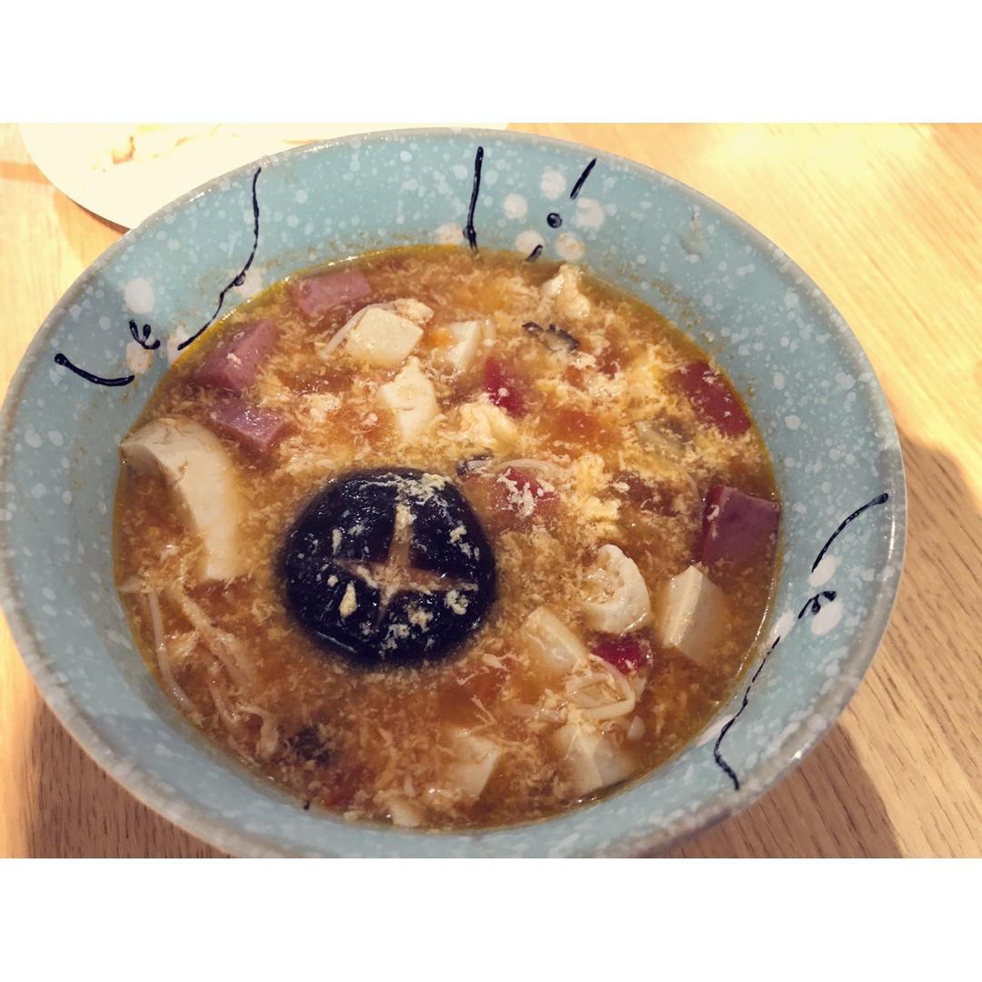 西红柿菌菇豆腐汤