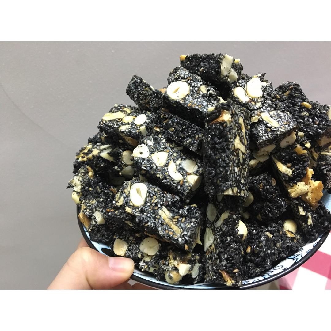 枸杞核桃花生黑芝麻片