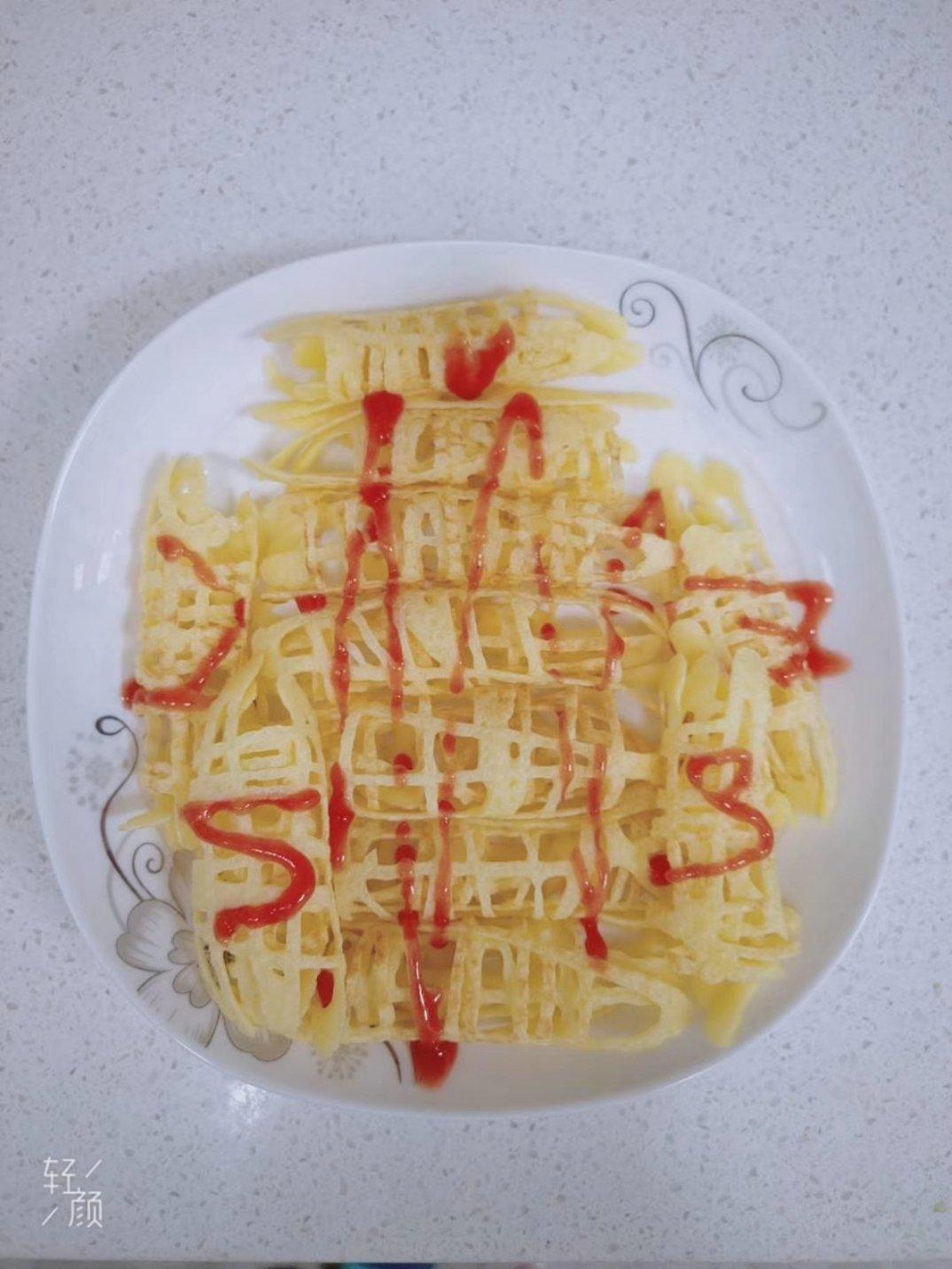 浪漫的蕾丝鸡蛋卷