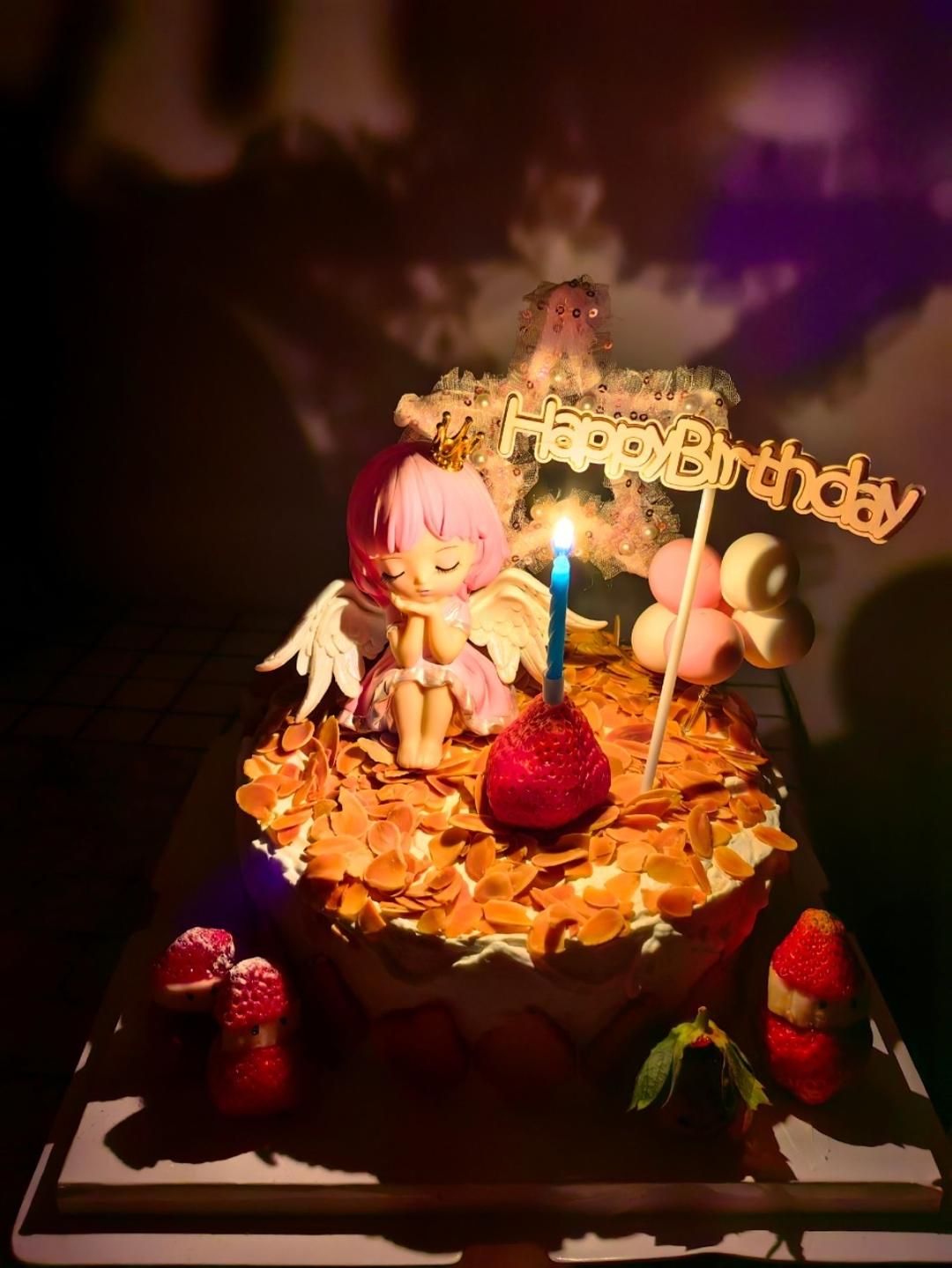 草莓生日奶油蛋糕（八寸）