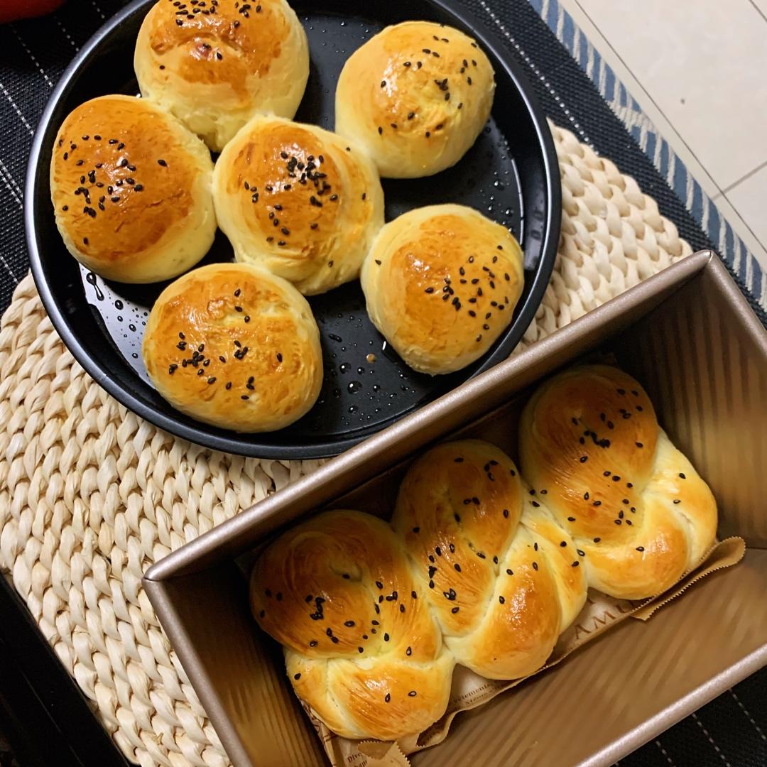 超软牛奶小餐包