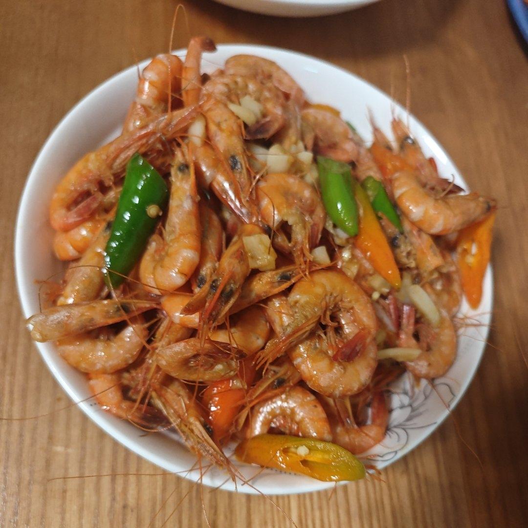 家常徽菜：青椒炒小河虾