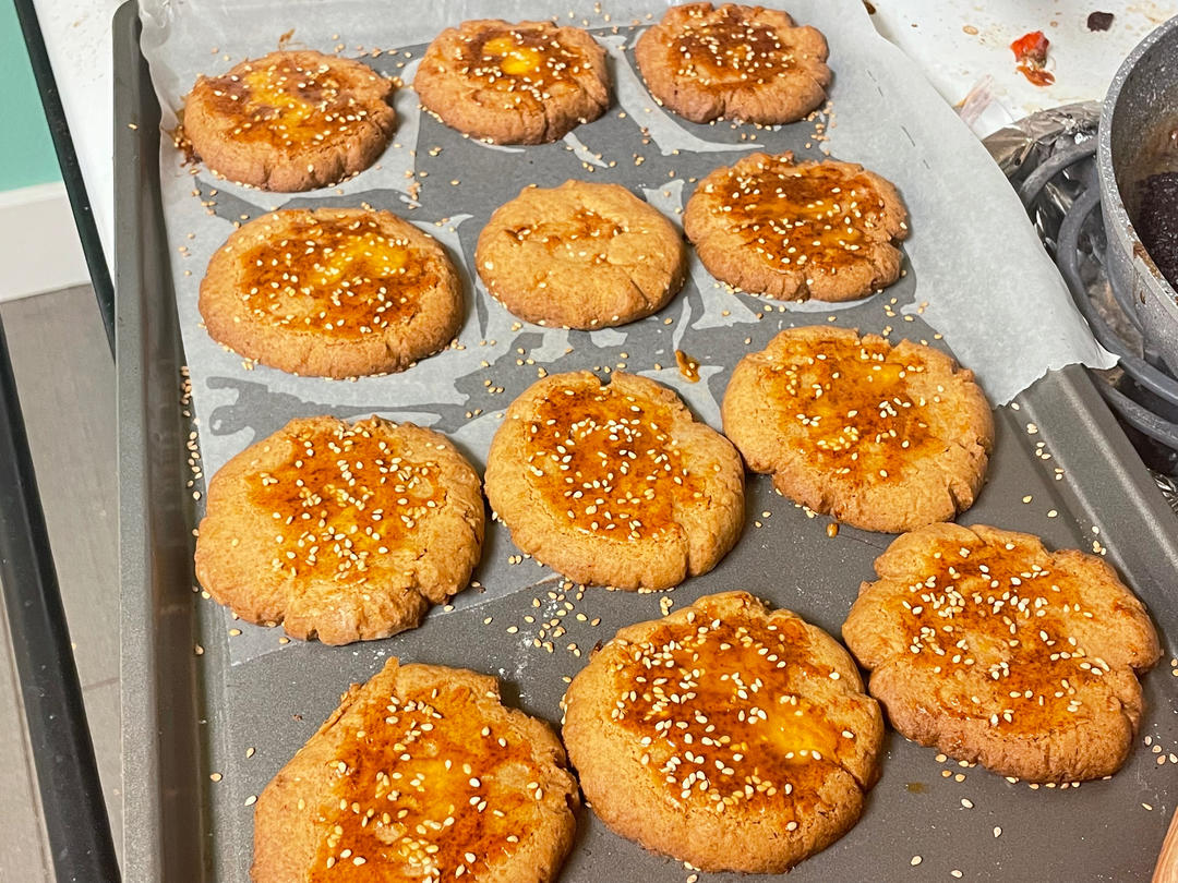 轻轻一按就碎掉的原味桃酥（不输猪油版）