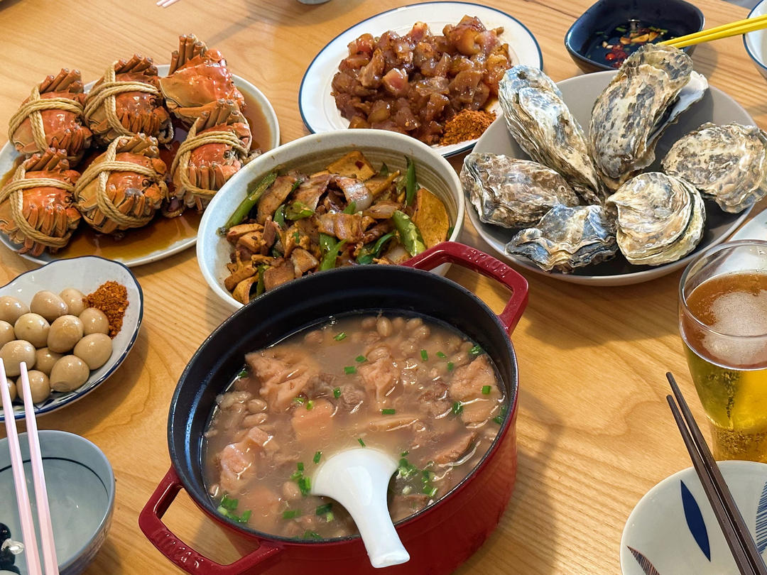 秋冬滋补——莲藕花生排骨汤（内附超香蘸料做法！）