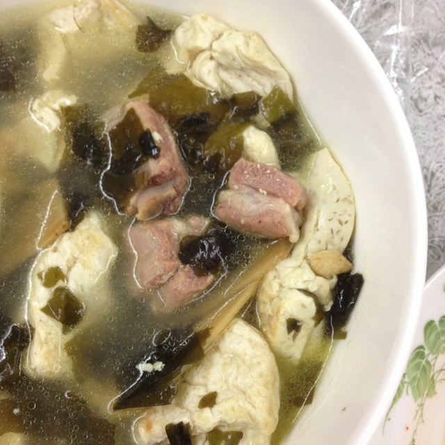 排骨豆腐海带汤