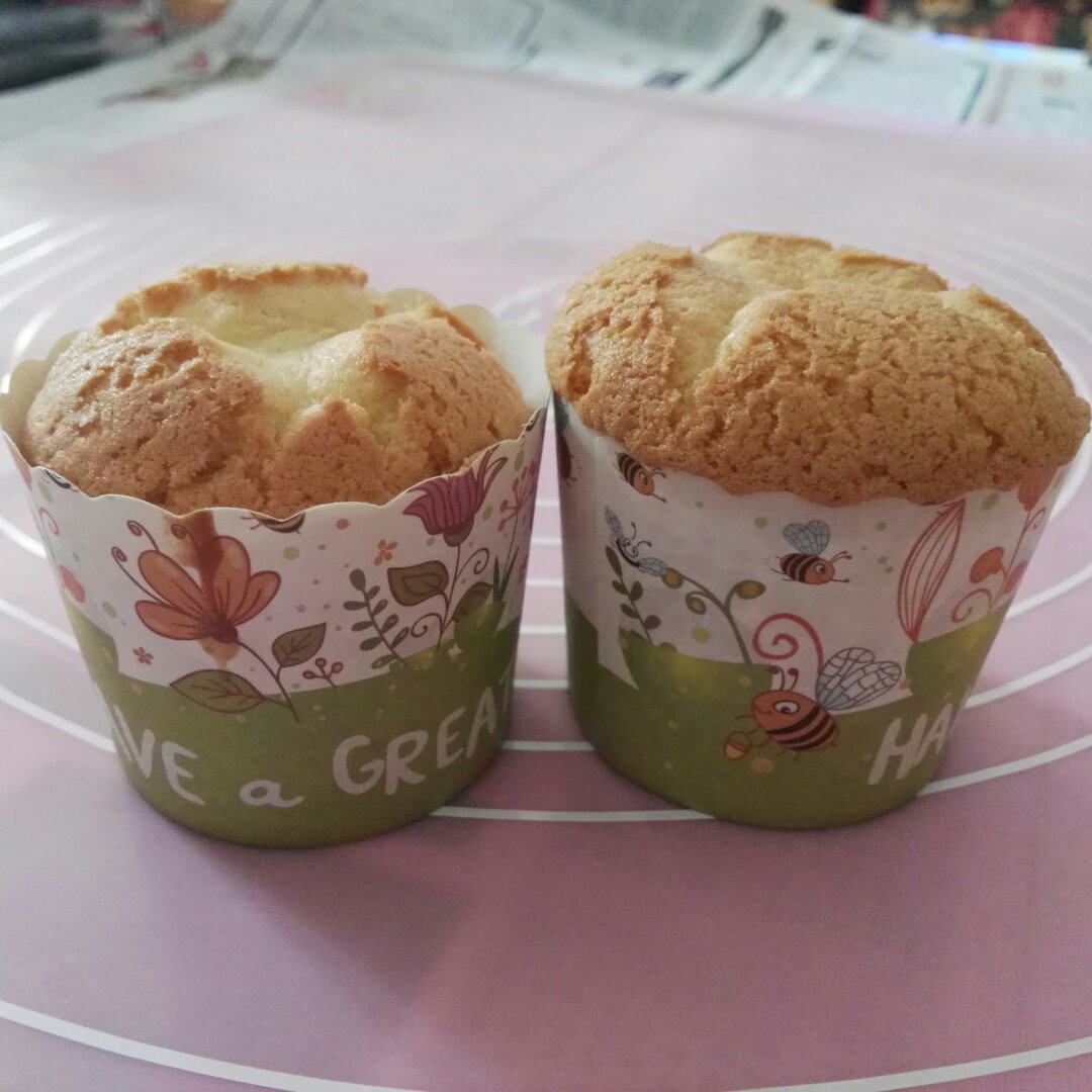 海绵纸杯蛋糕