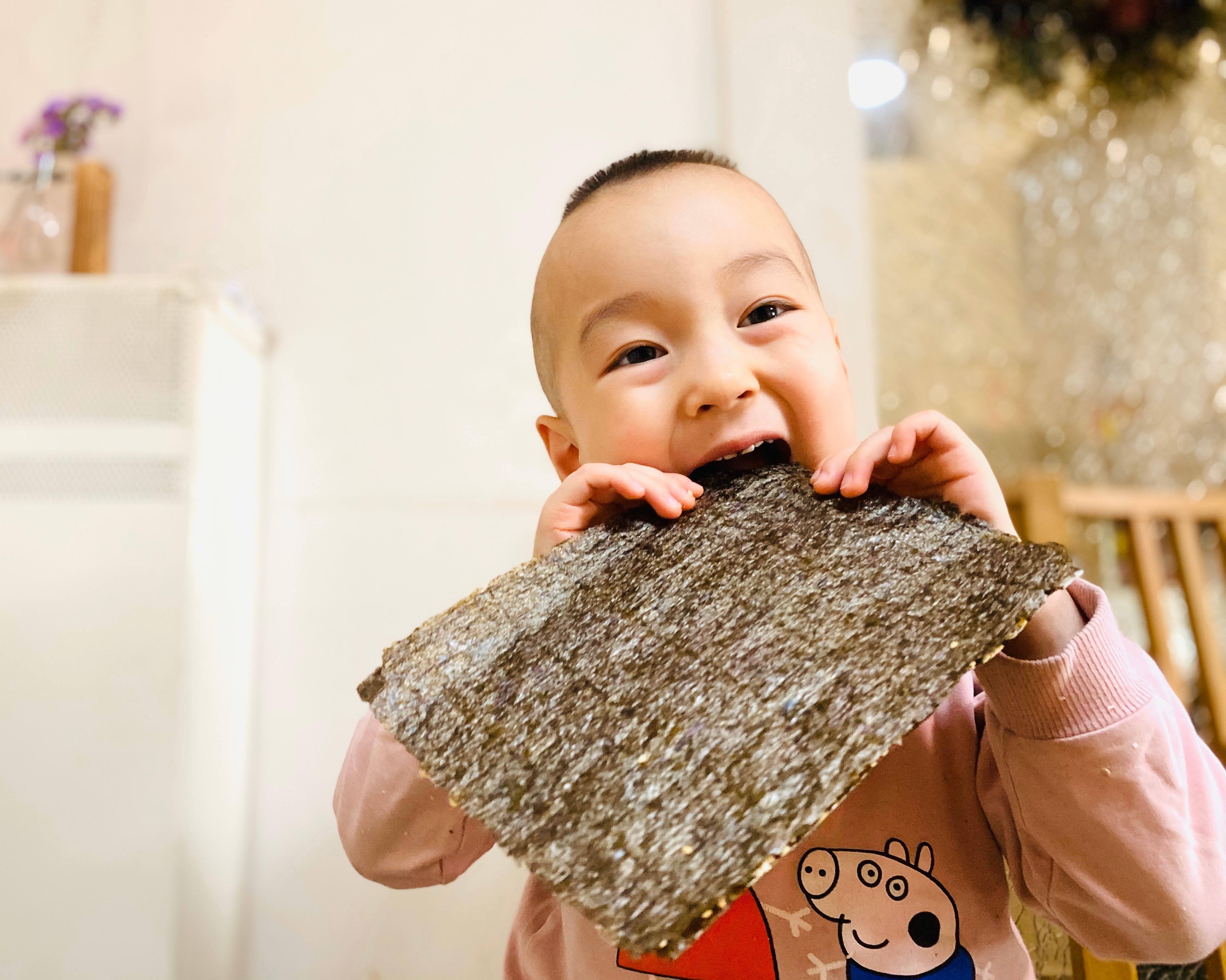 小朋友可以自己做的——全营养健康零食:芝麻坚果夹心海苔的做法