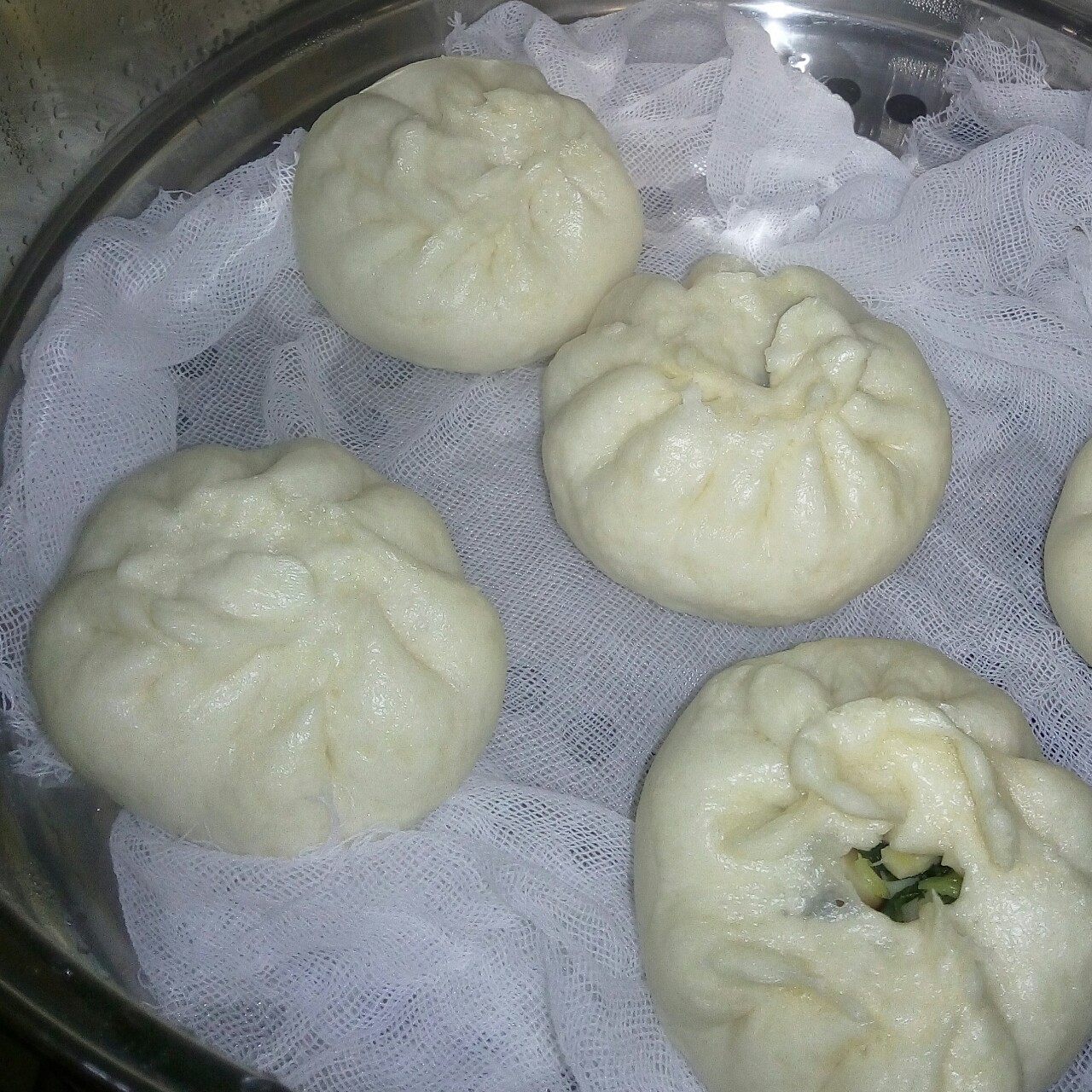 油菜香菇菜包