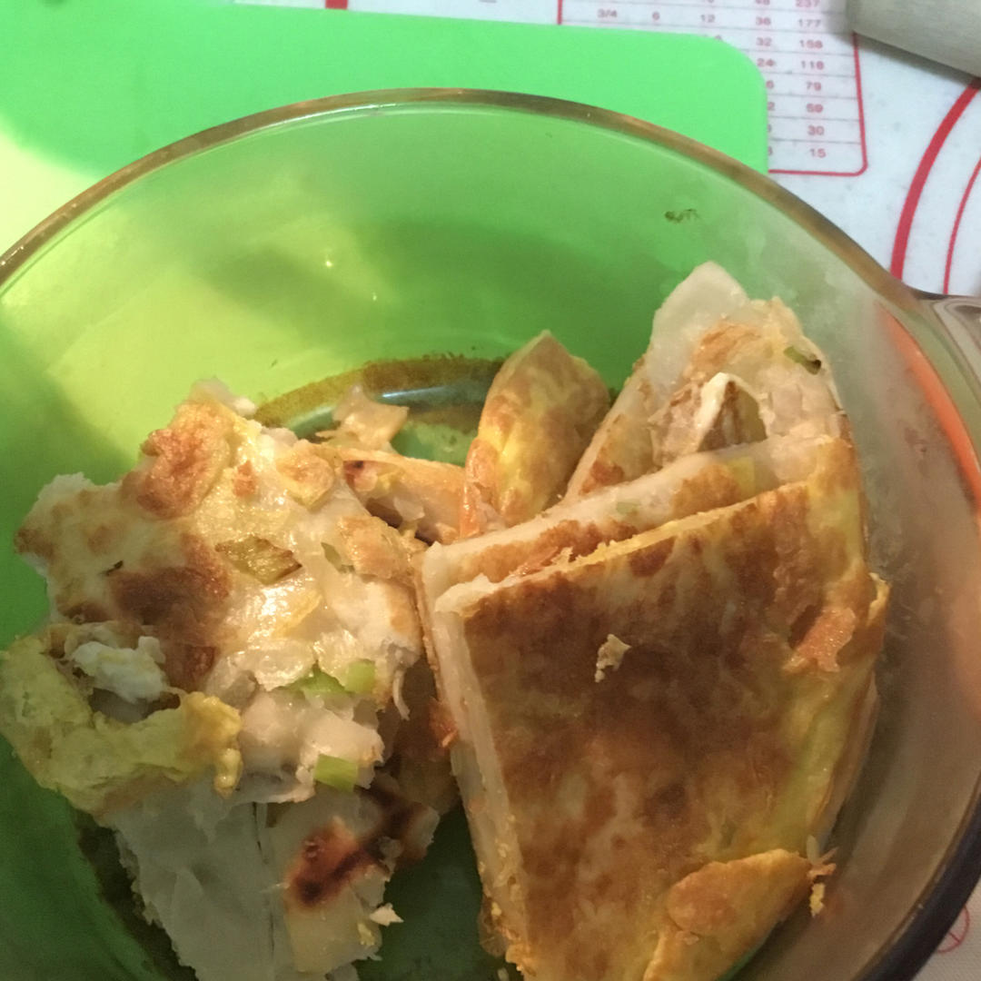 鸡蛋葱油饼                  （更新饼坯保存方法）