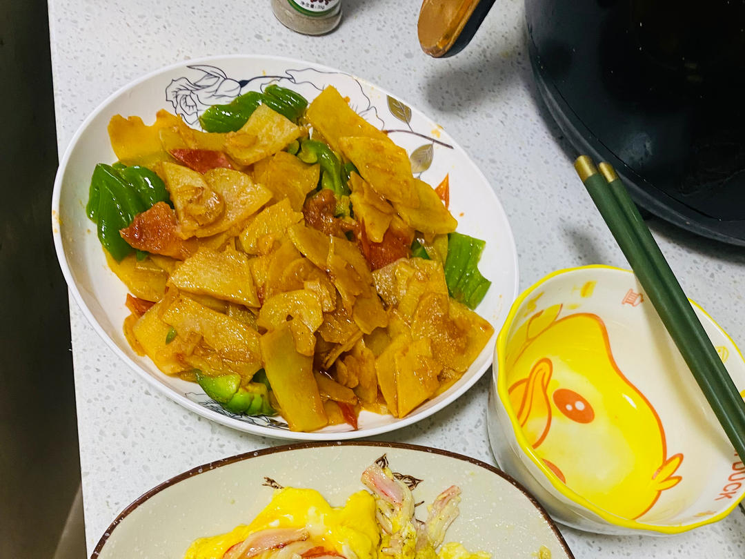 青椒番茄土豆片