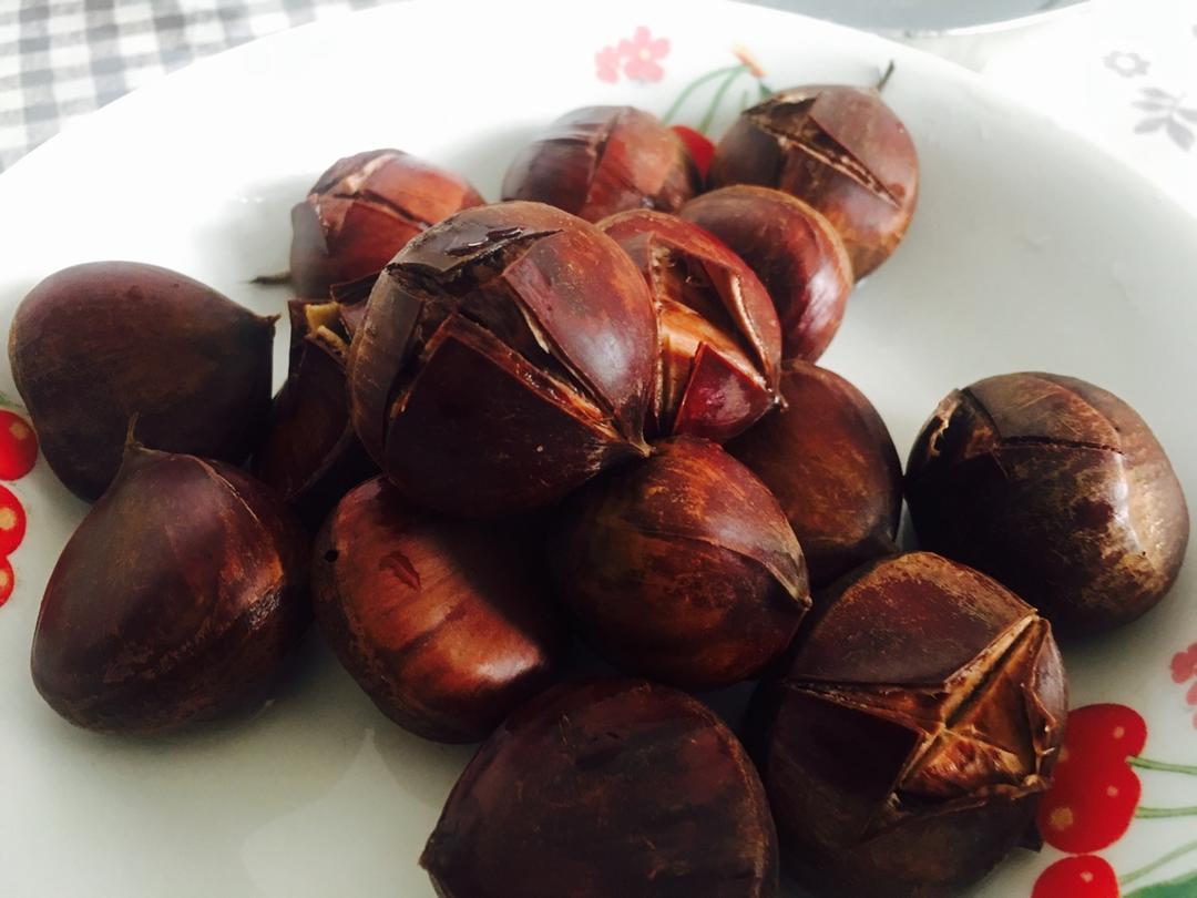 慵懒美丽的栗子