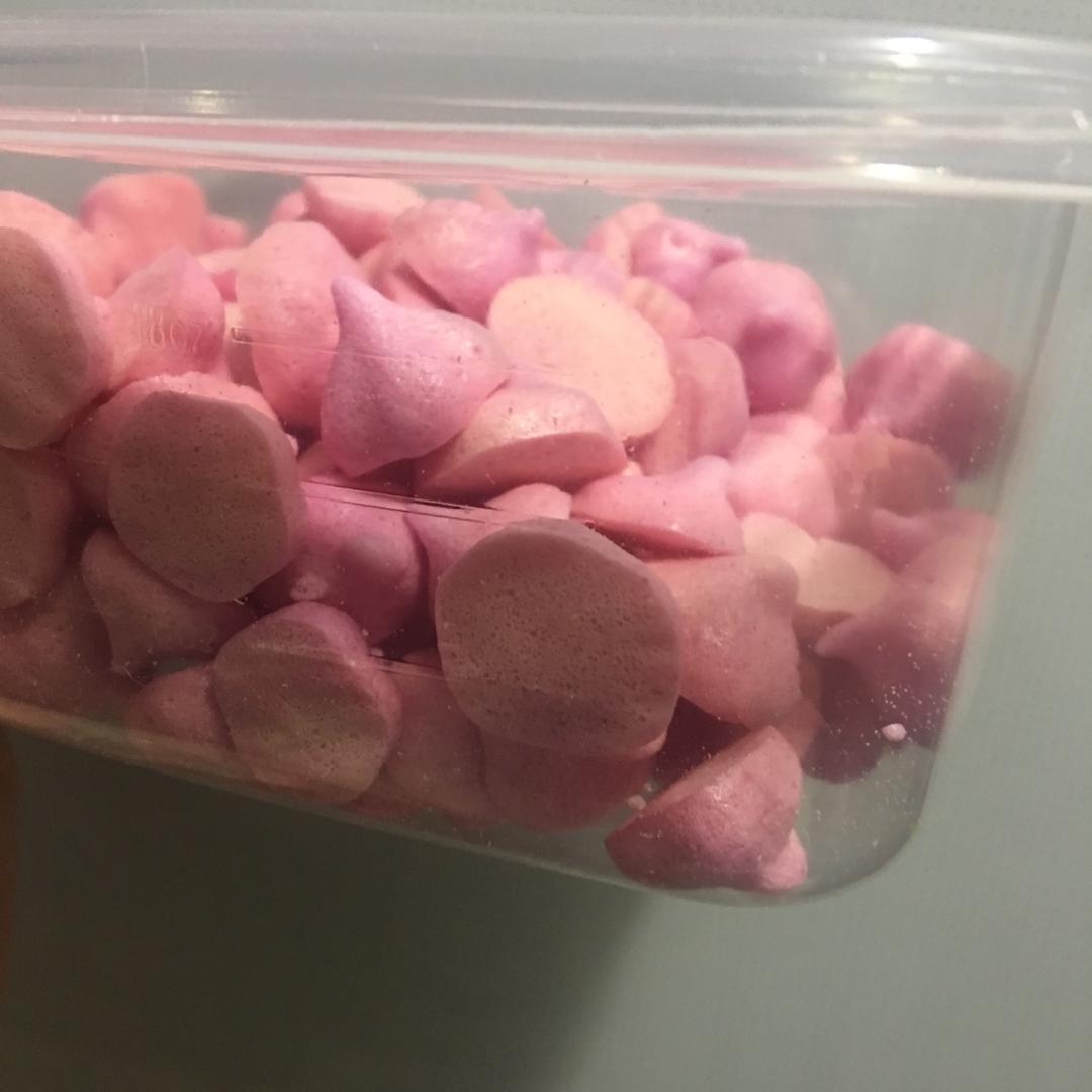迷人的火龙果溶豆酸奶溶豆宝宝辅食