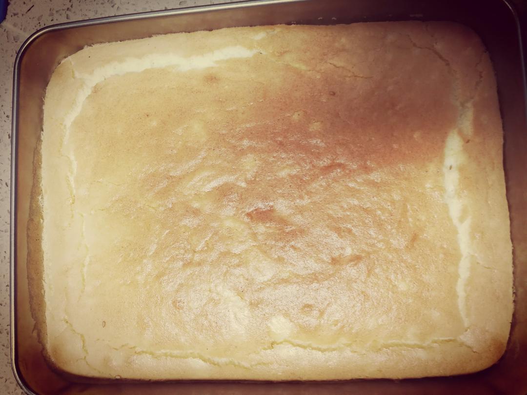 烤箱做蛋糕（戚风蛋糕的做法）