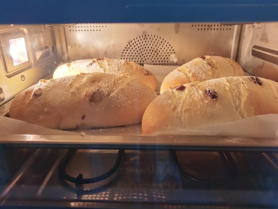 《Tinrry+》蔓越莓乳酪软欧（帅帅小厨）