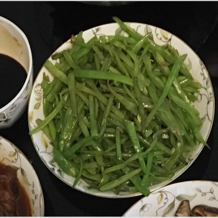 快手菜 清炒豆角丝 刀刀是个小女子做的清炒豆角丝