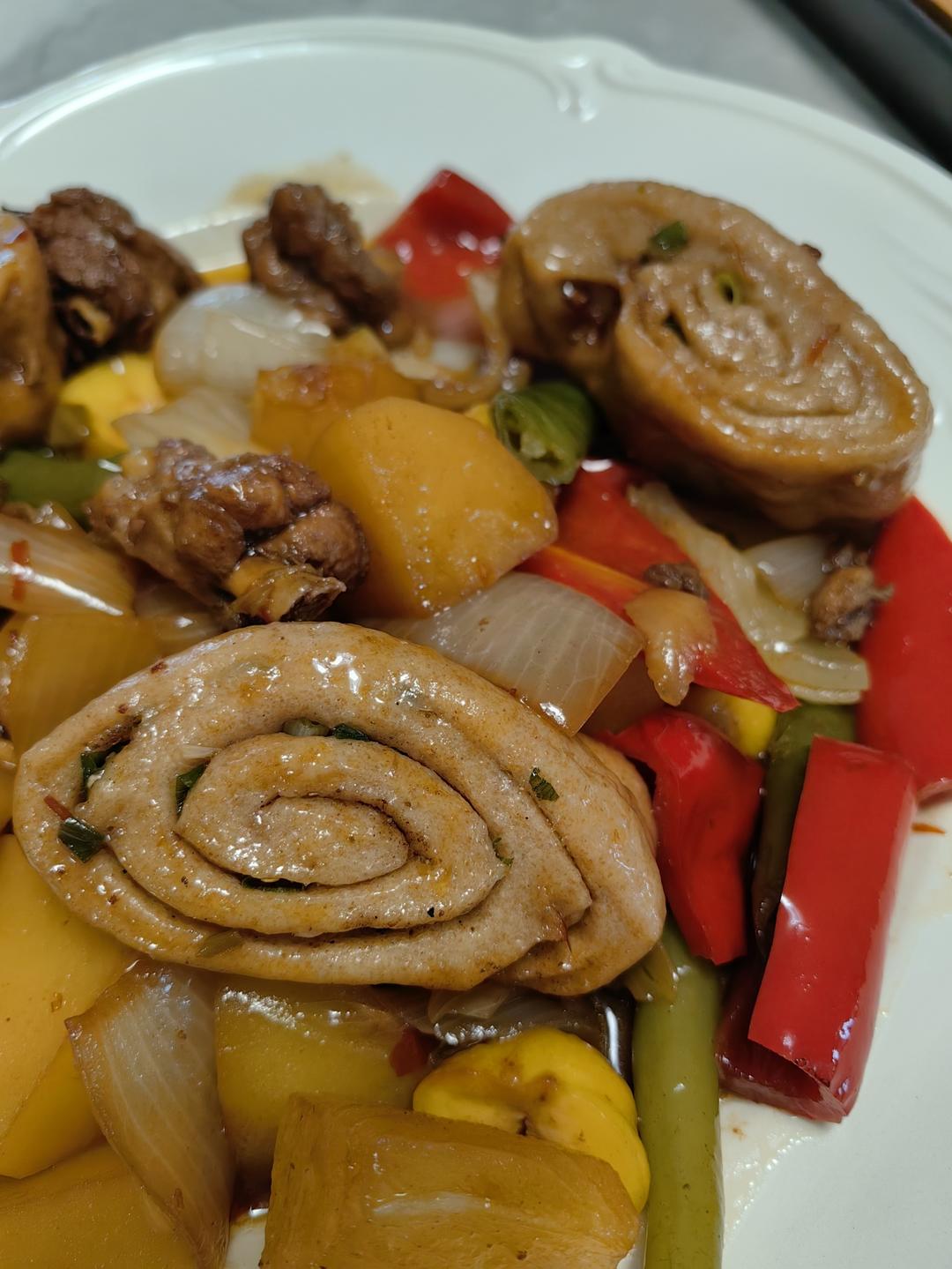 鸡肉垫卷子（超好吃焖面）