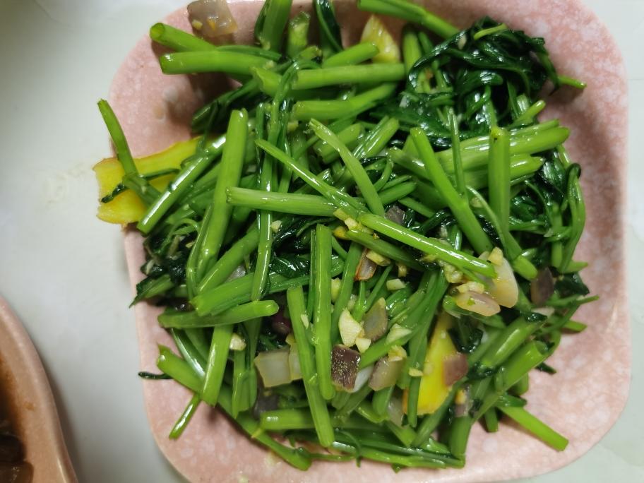 更香的蒜泥空心菜