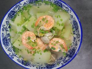 营养鲜美的鲜虾冬瓜汤的做法 步骤6