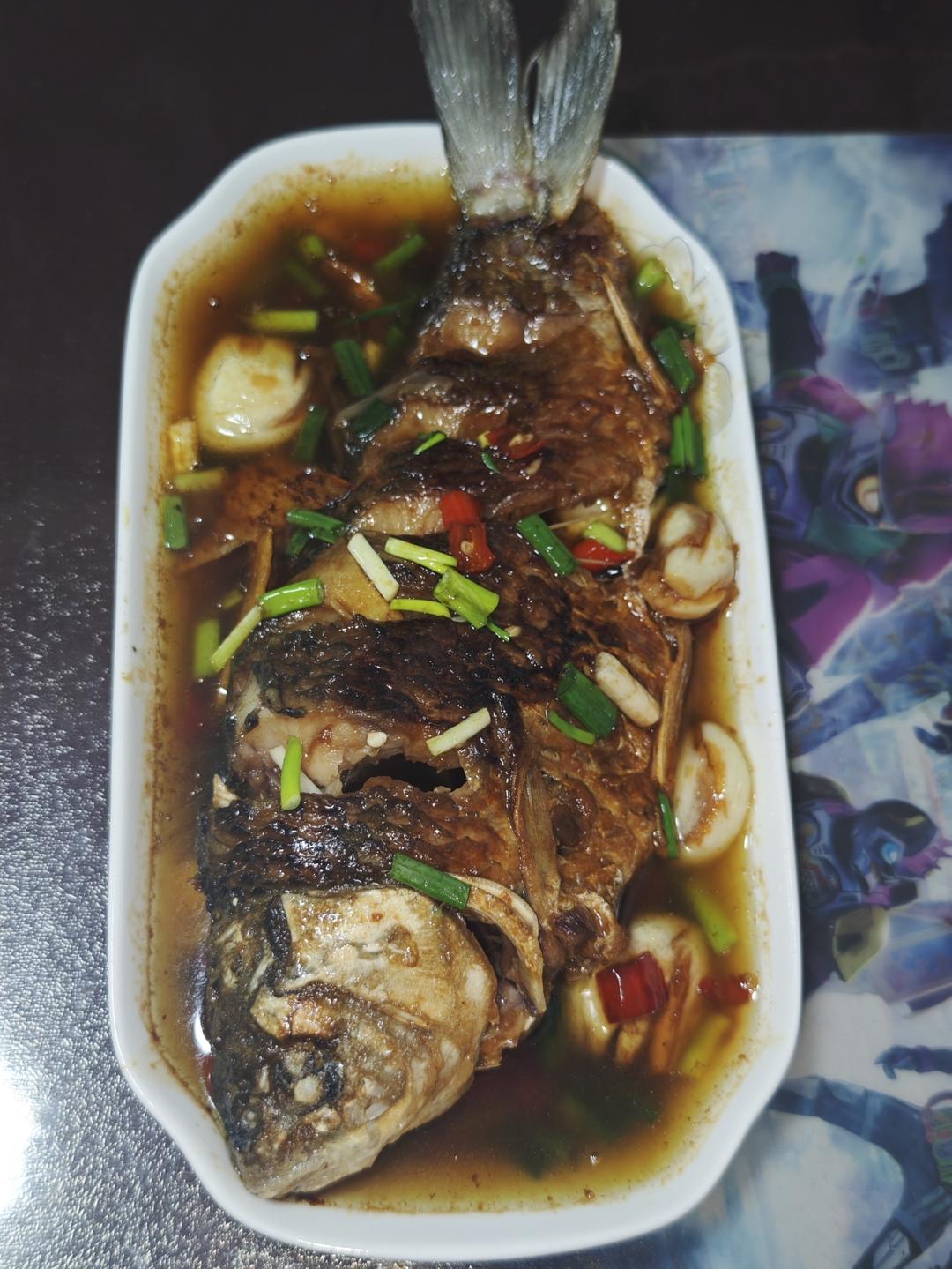 红烧鲫鱼
