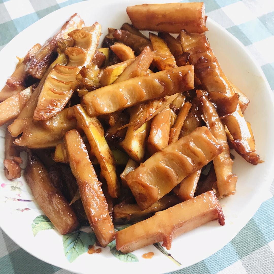 教你油焖笋最传统的做法，咸鲜香甜，吃一次就忘不掉