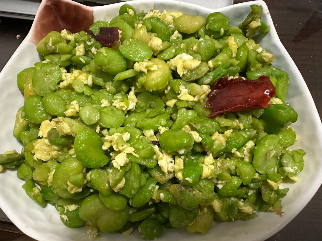 蚕豆米炒鸡蛋