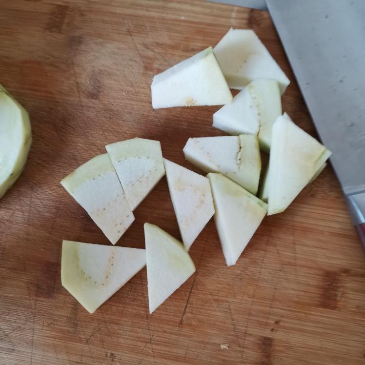 圆茄子的菱形切法