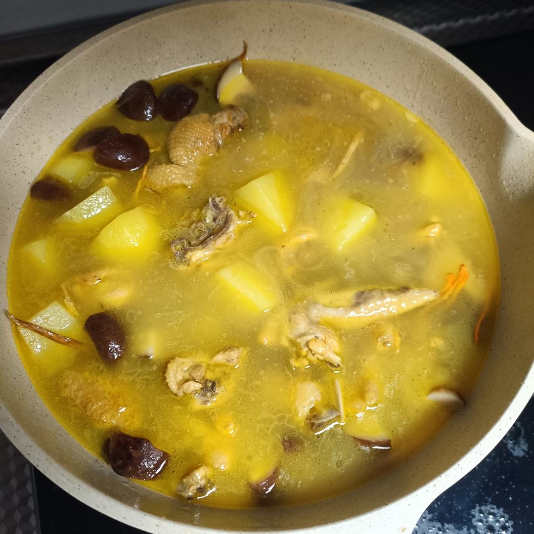奶奶教的鲜香肥美香菇炖鸡汤
