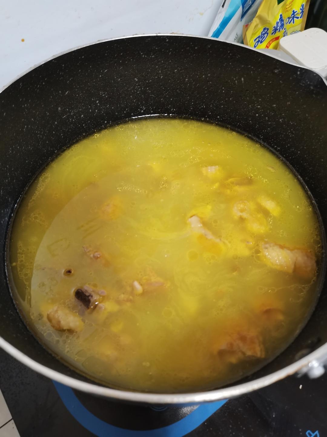奶奶教的鲜香肥美香菇炖鸡汤