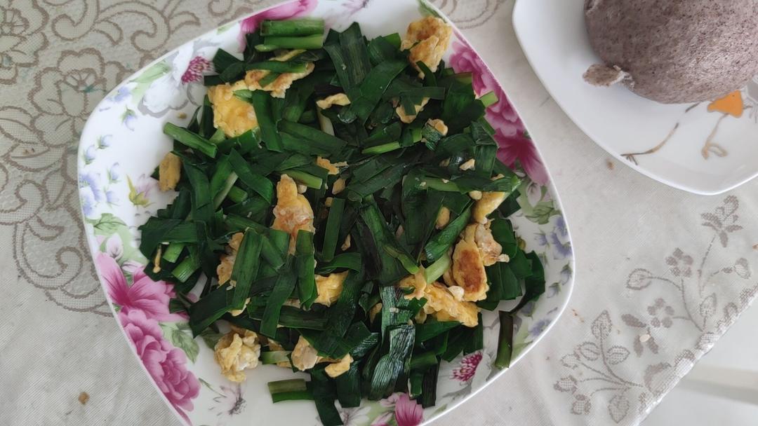 韭菜炒鸡蛋——三分钟快手下饭菜 掌握火候的秘诀