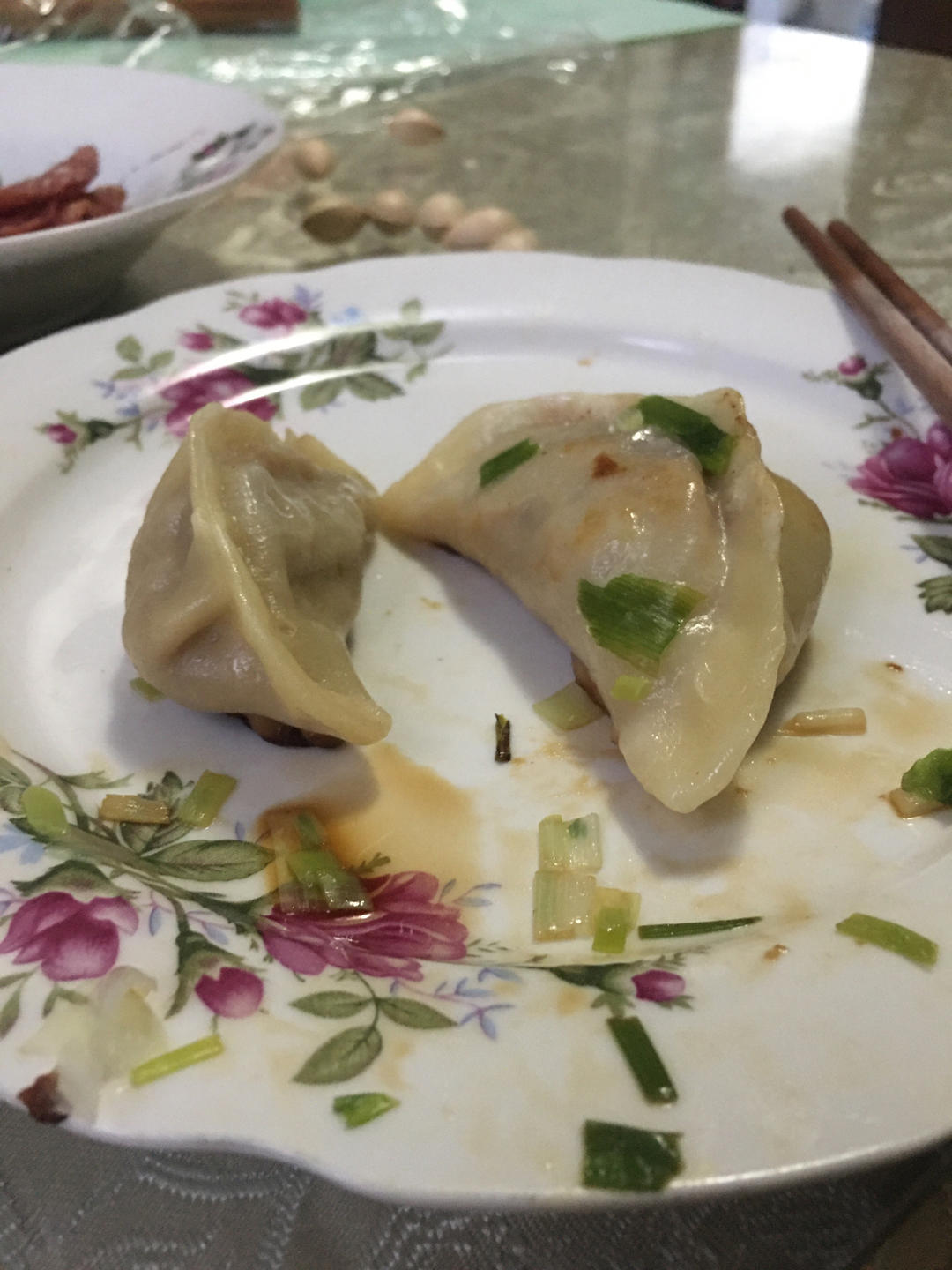 上海味道的鲜肉锅贴