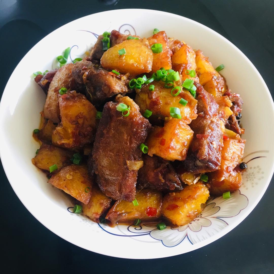 土豆烧排骨