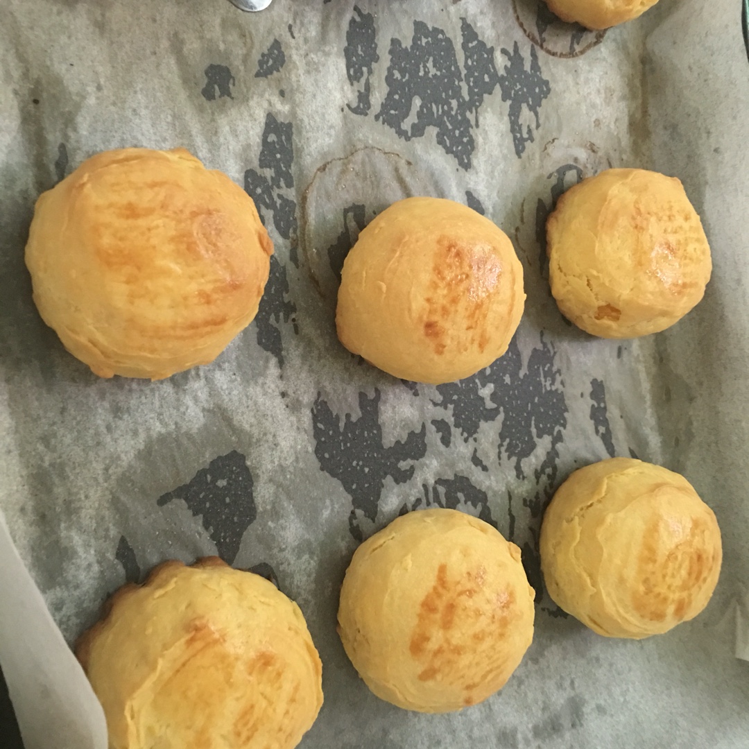 半岛酒店奶黄月饼——号称月饼界的劳斯莱斯