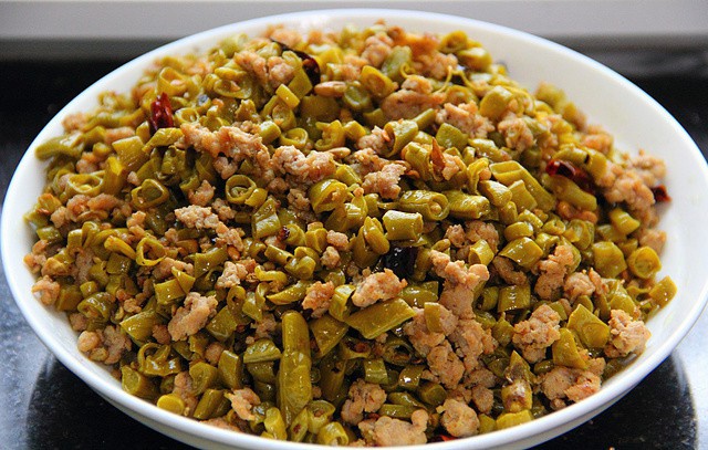 酸豆角炒肉末