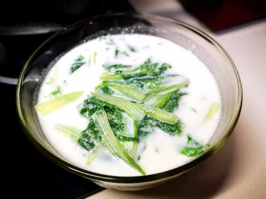 花生汤小白菜的做法