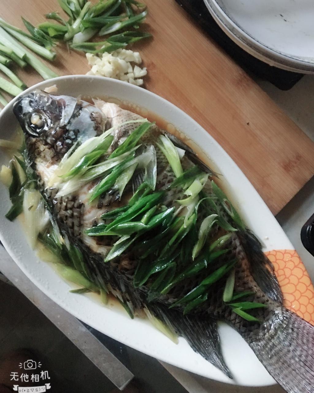 过年餐桌上少不了的菜——清蒸罗非鱼