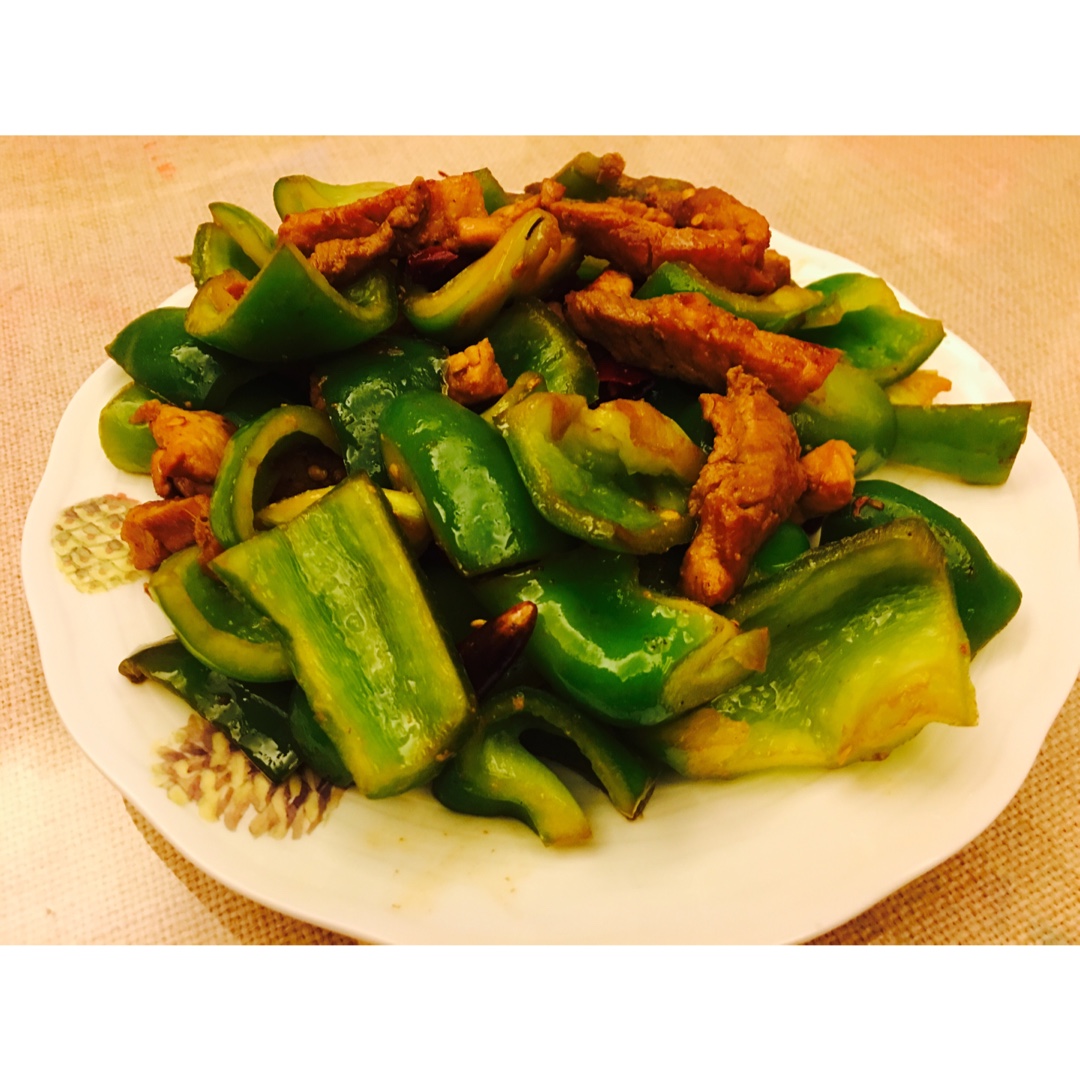 家常菜－青椒炒肉