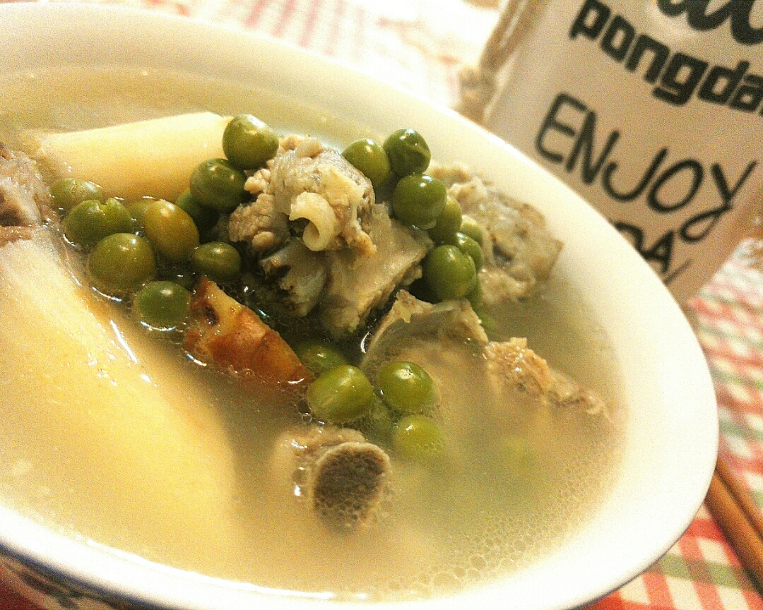 豌豆排骨汤的做法