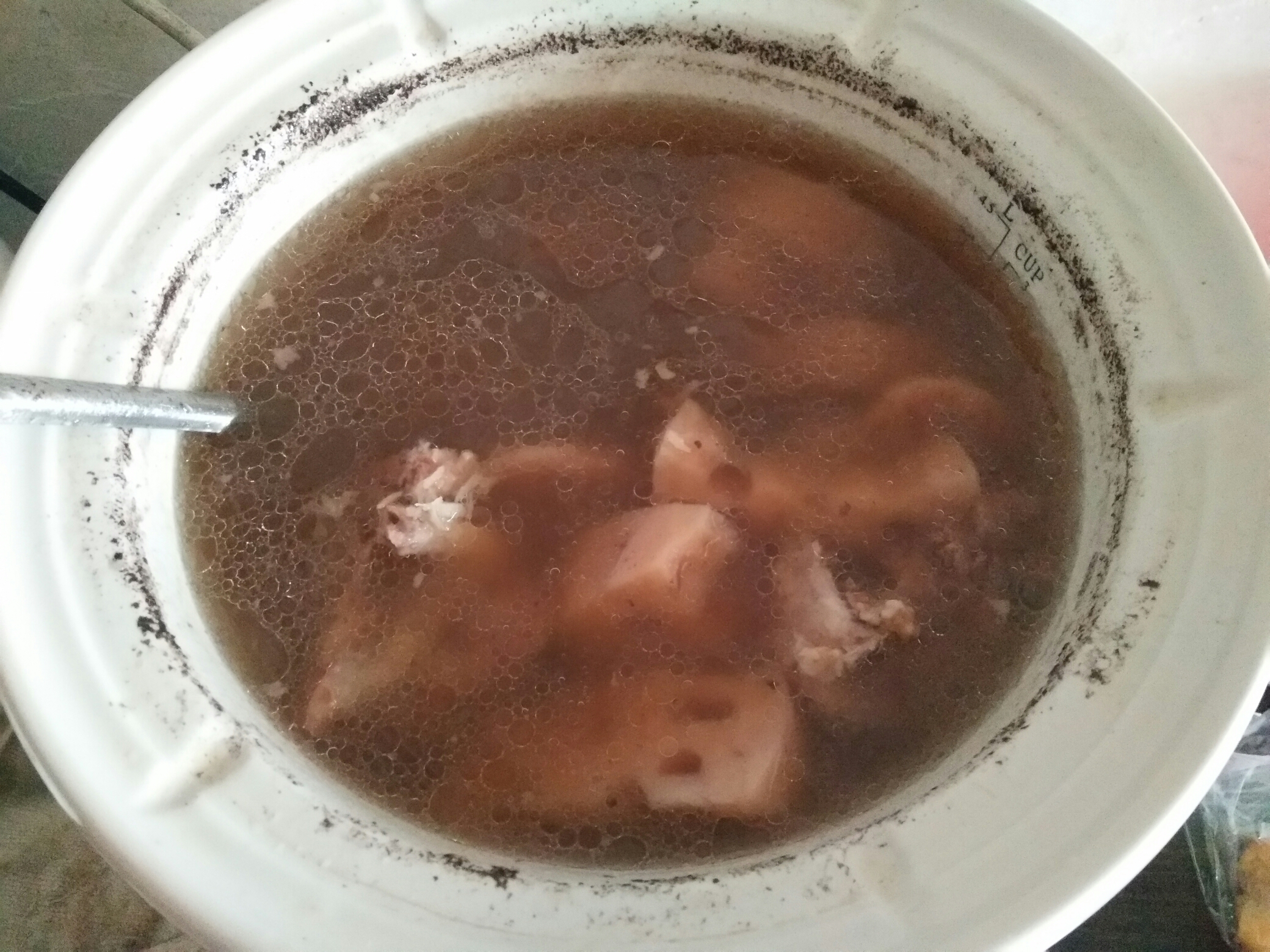 骨头莲藕汤