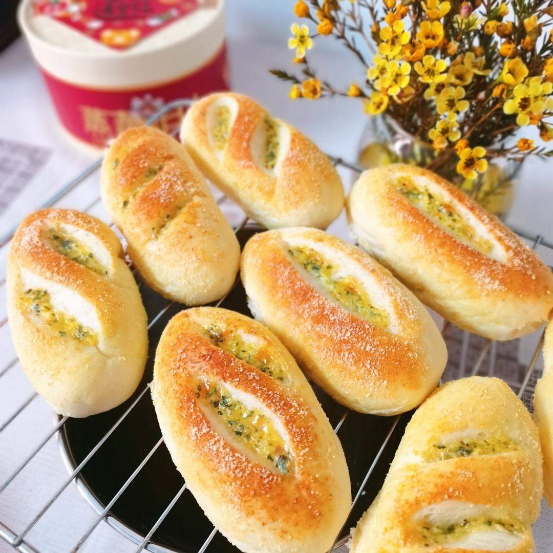 黄金芝士蒜香法式软面包｜芝香浓郁