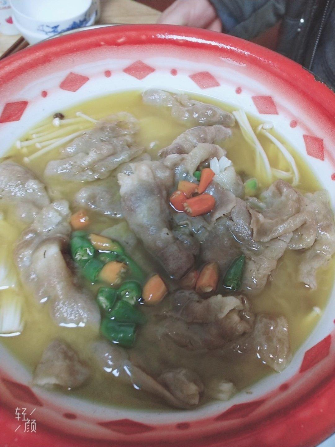 酸汤肥牛
