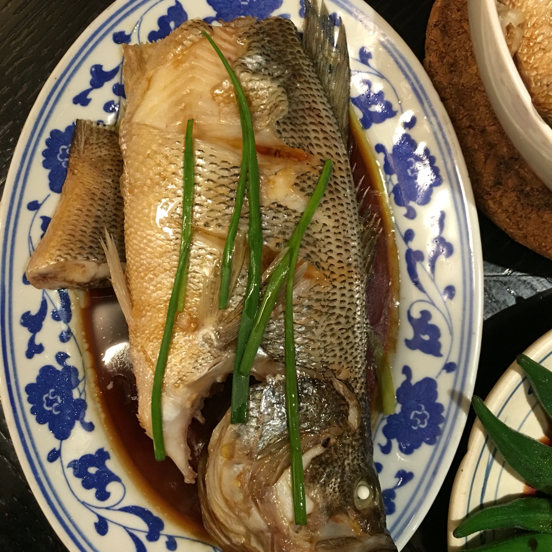 蒸鲈鱼