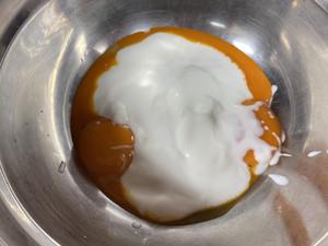 酸奶蛋糕～如云朵般轻盈的做法 步骤3